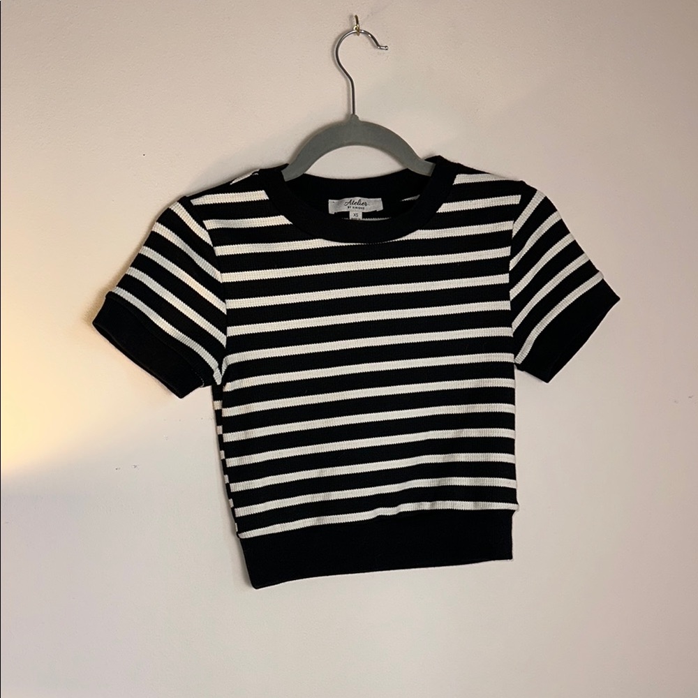 💜 Atelier by KIRIOUS | Striped Black & White | Ribbed | Short Sleeve Top | XS